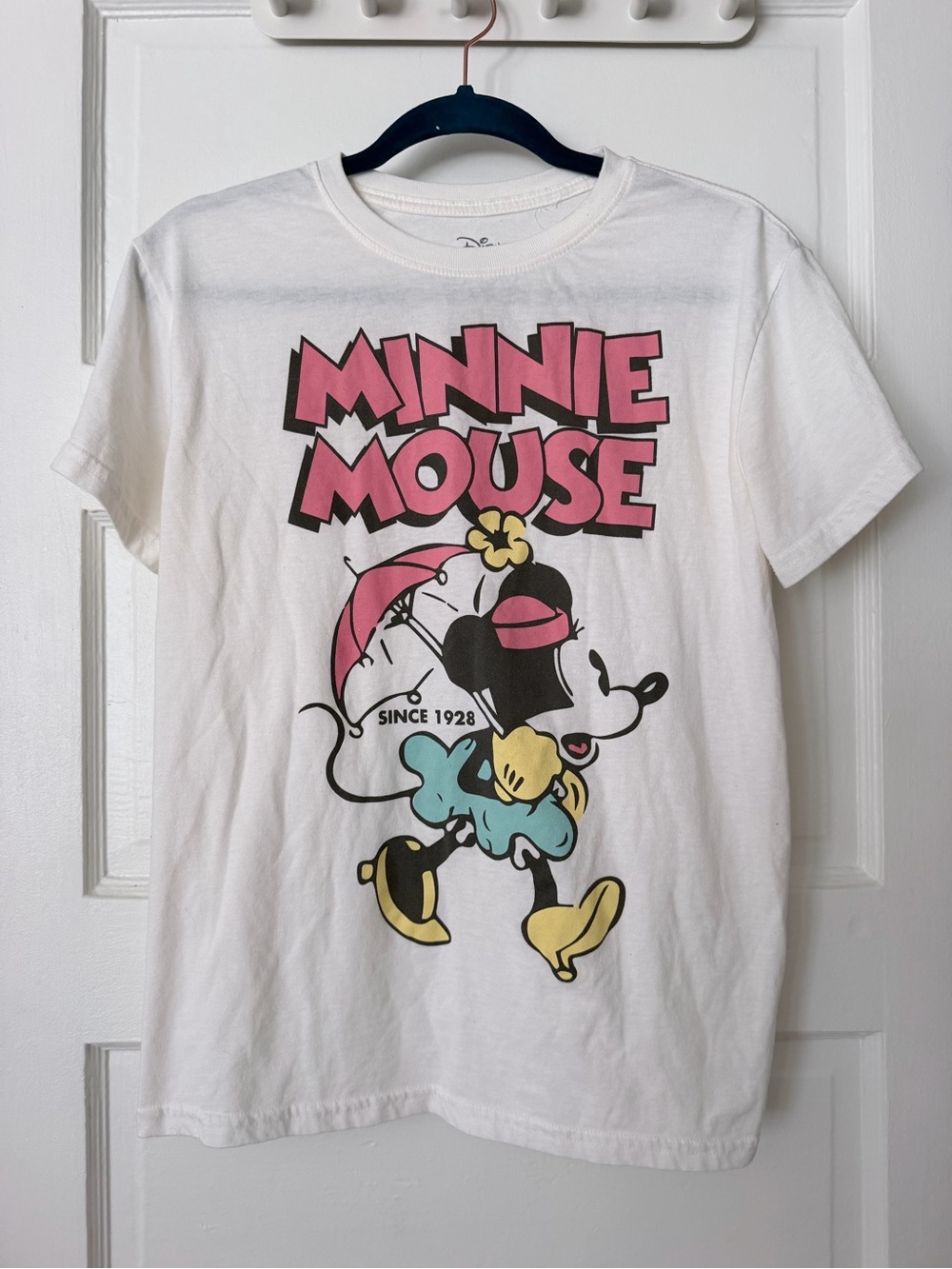 Disney vintage White T-Shirt with Pink Minnie Mouse Graphic